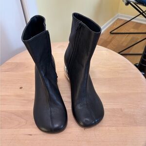 Black Leather Ankle Boots size 39 by Simon Miller